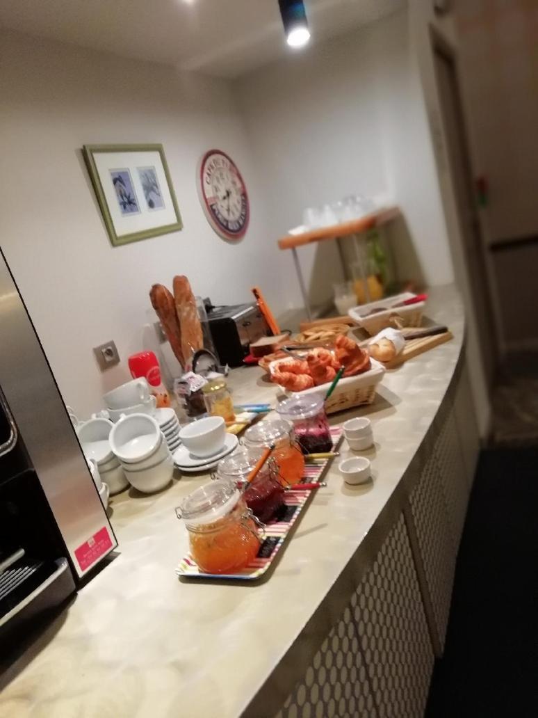 Hotel D'Angleterre Awinion Zewnętrze zdjęcie