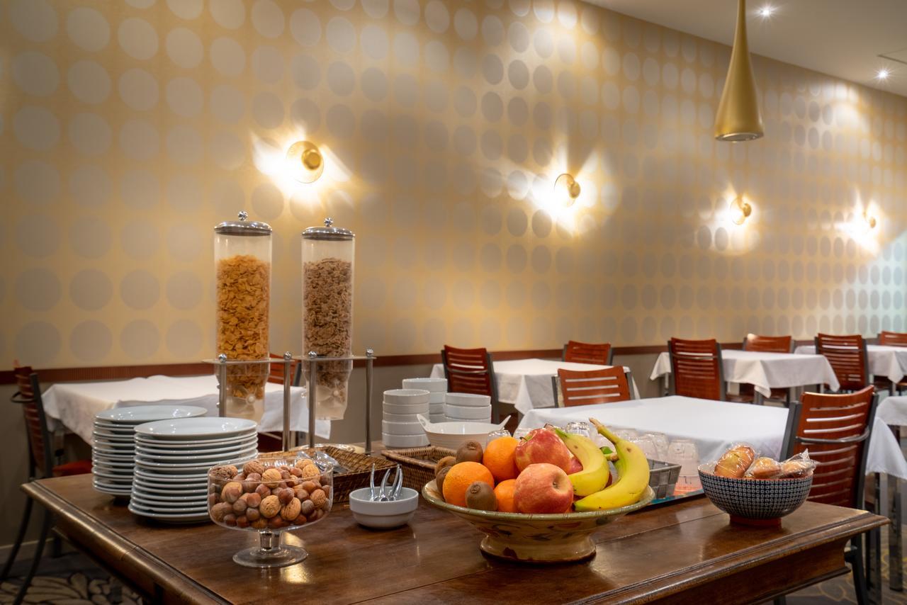 Hotel D'Angleterre Awinion Zewnętrze zdjęcie